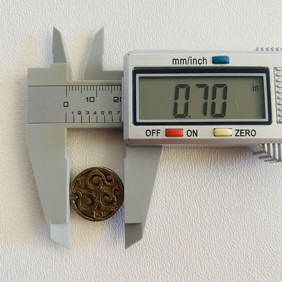 Lot of 6 Vintage Brass Shank Buttons Engraved Etched Metal Sewing Notions Craft - Picture 7 of 7